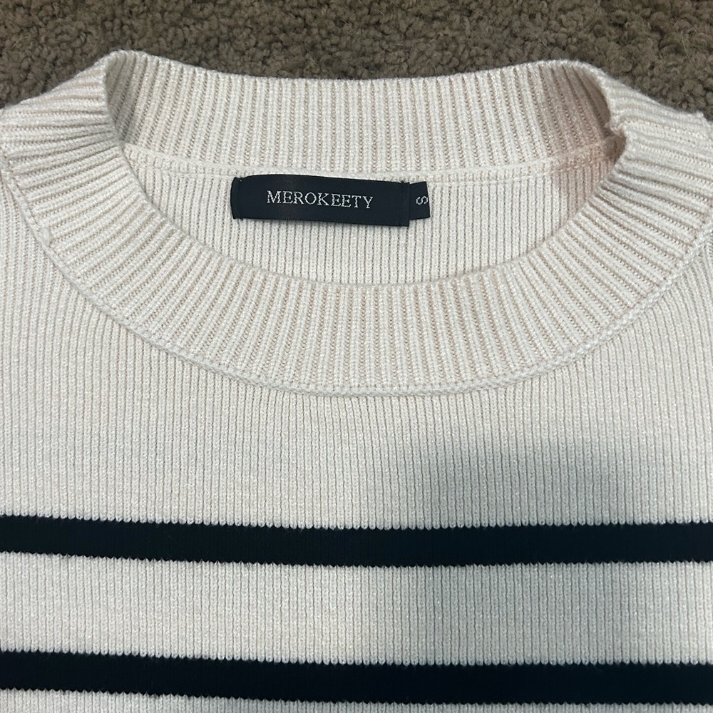 Merokeety Striped Cropped Sweater Cream Black Ribbed Knit Crew Neck NWOT - Picture 5 of 6